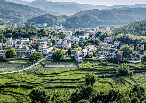 江西实现全国首例“采矿权+集体经营性建设用地使用权”组合供给