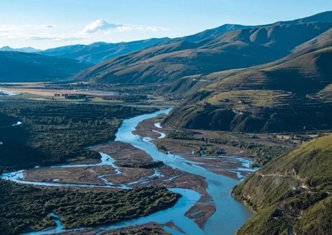 实景三维助力鲜水河大峡谷国度丛林公园确权登记